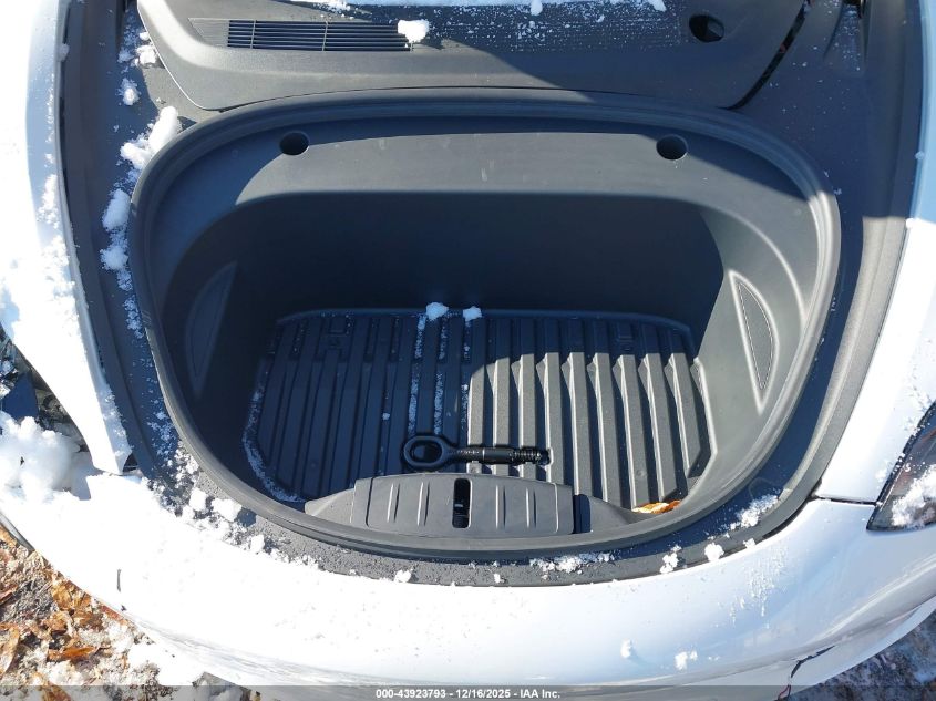 2021 Tesla Model 3 Standard Range Plus Rear-Wheel Drive VIN: 5YJ3E1EAXMF060011 Lot: 43923793