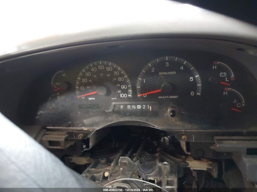 2001 Ford F-150 Harley-Davidson Edition/King Ranch Edition/Lariat/Xlt VIN: 1FTRW07L31KE40855 Lot: 43923798