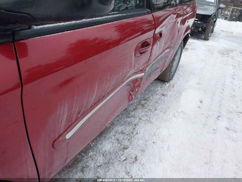 2005 Chrysler Town & Country Touring VIN: 2C4GP54L45R602070 Lot: 43923812