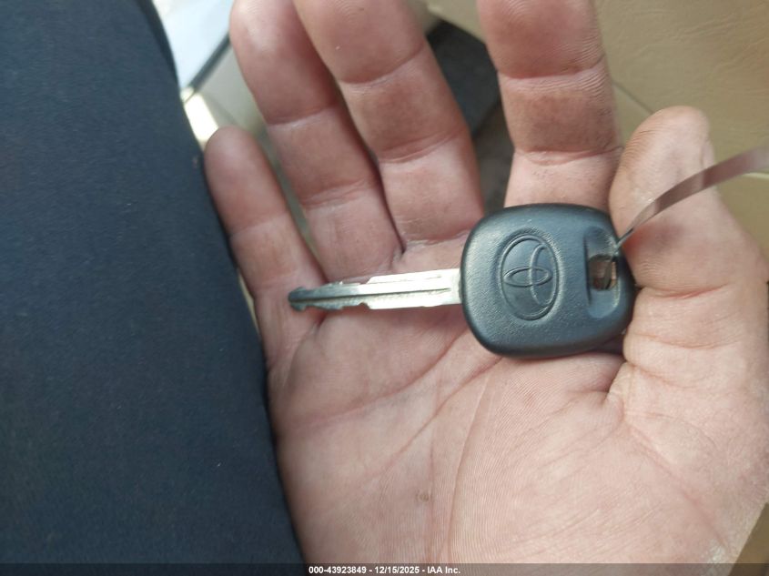 2007 Toyota Corolla Ce VIN: 2T1BR32E07C761734 Lot: 43923849