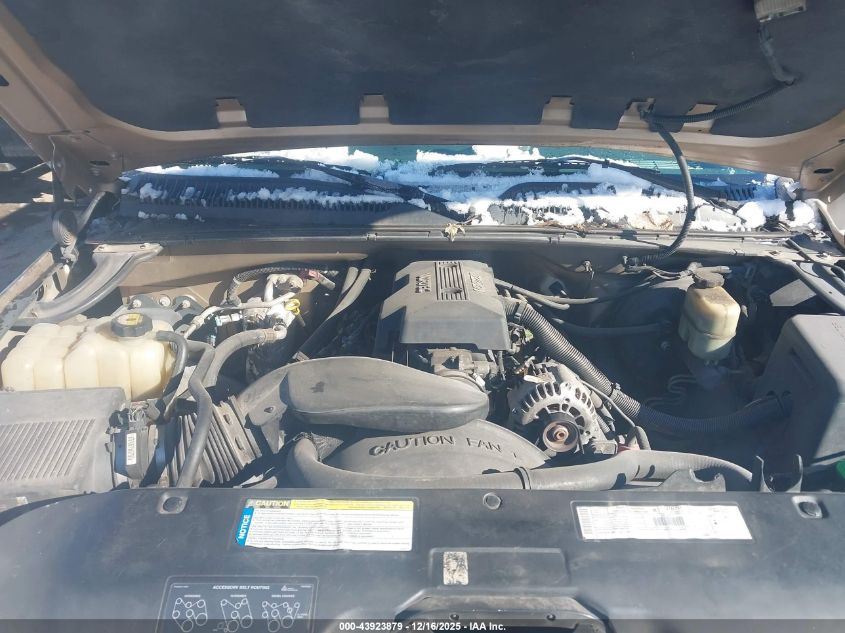 2000 Chevrolet Silverado 1500 Ls VIN: 2GCEC19T8Y1109242 Lot: 43923879