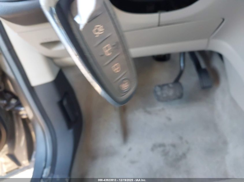 2014 Ford Escape Titanium VIN: 1FMCU0JX8EUA44627 Lot: 43923913