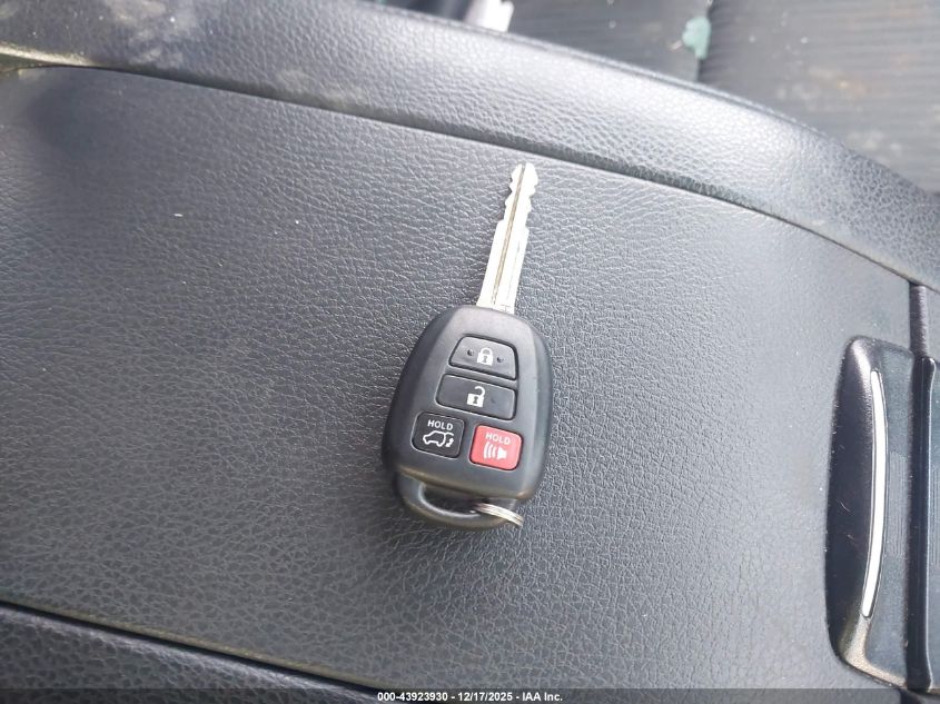 2018 Toyota Highlander Le Plus VIN: 5TDZZRFH8JS286161 Lot: 43923930