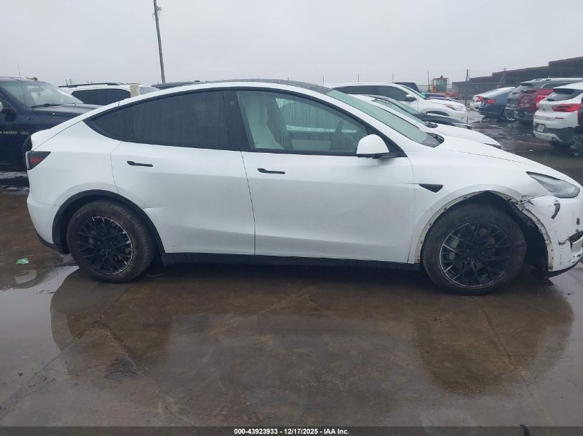 2020 Tesla Model Y Long Range Dual Motor All-Wheel Drive VIN: 5YJYGDEE3LF032585 Lot: 43923933