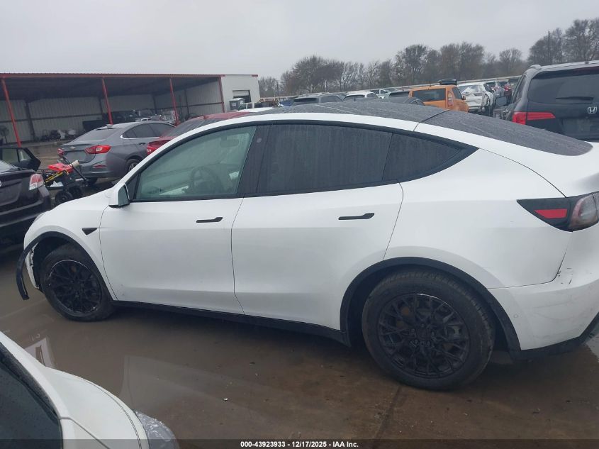 2020 Tesla Model Y Long Range Dual Motor All-Wheel Drive VIN: 5YJYGDEE3LF032585 Lot: 43923933