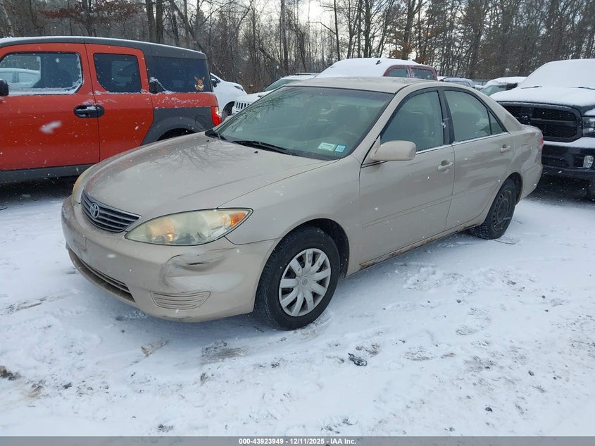 2005 Toyota Camry Le