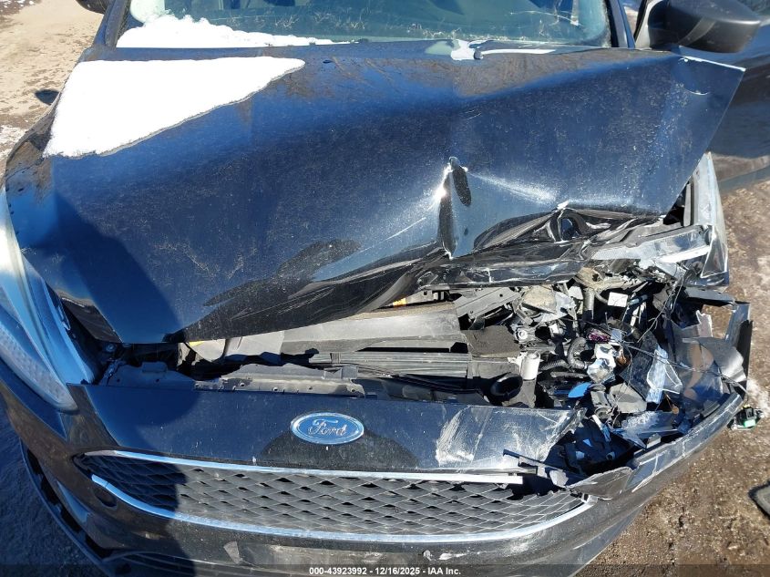 2017 Ford Focus S VIN: 1FADP3E29HL305540 Lot: 43923992