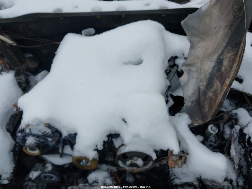 2009 Ford Explorer Xlt VIN: 1FMEU73E89UA21433 Lot: 43924000