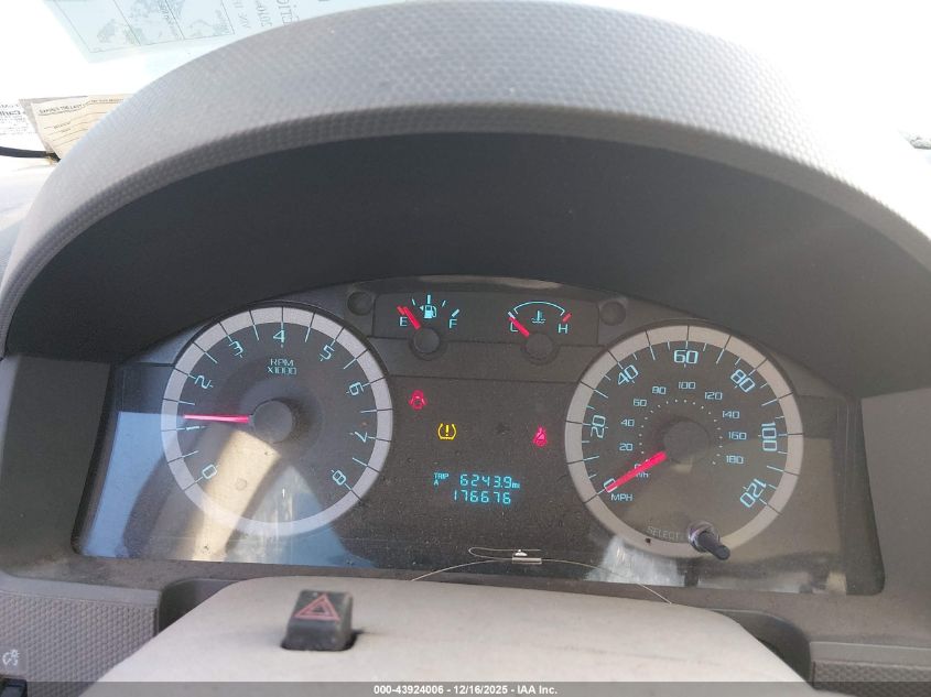 2010 Ford Escape Xls VIN: 1FMCU9C72AKC29716 Lot: 43924006