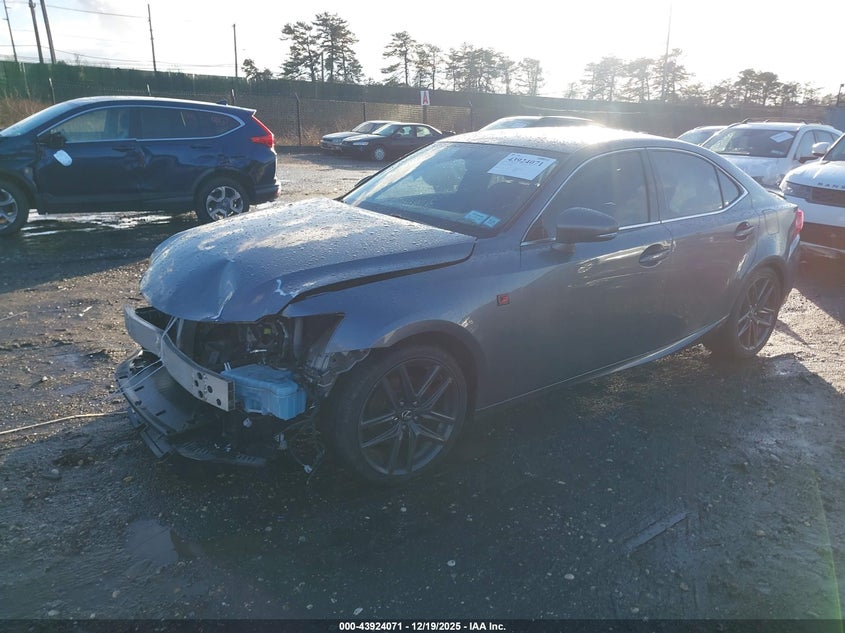 Lexus IS 250 — thumbnail 2