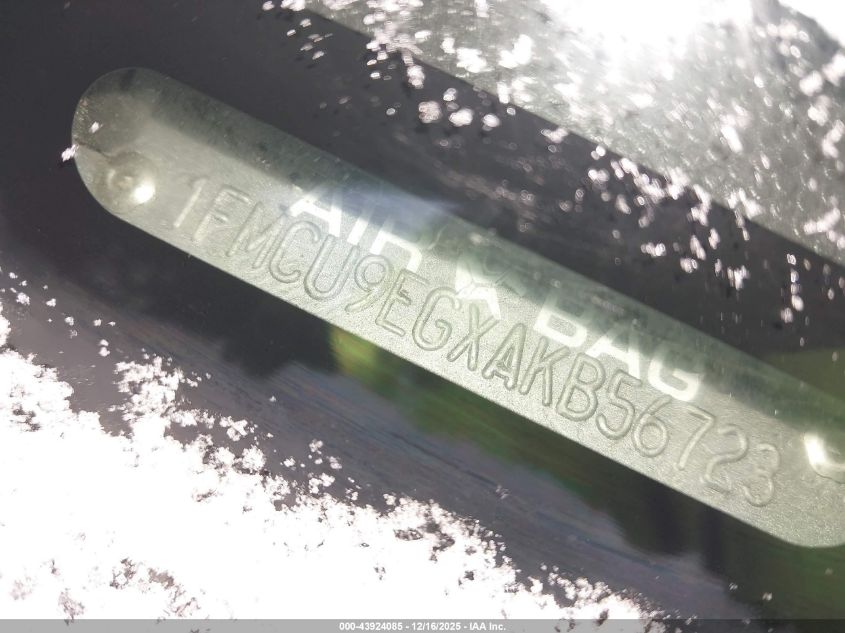 2010 Ford Escape Limited VIN: 1FMCU9EGXAKB56723 Lot: 43924085