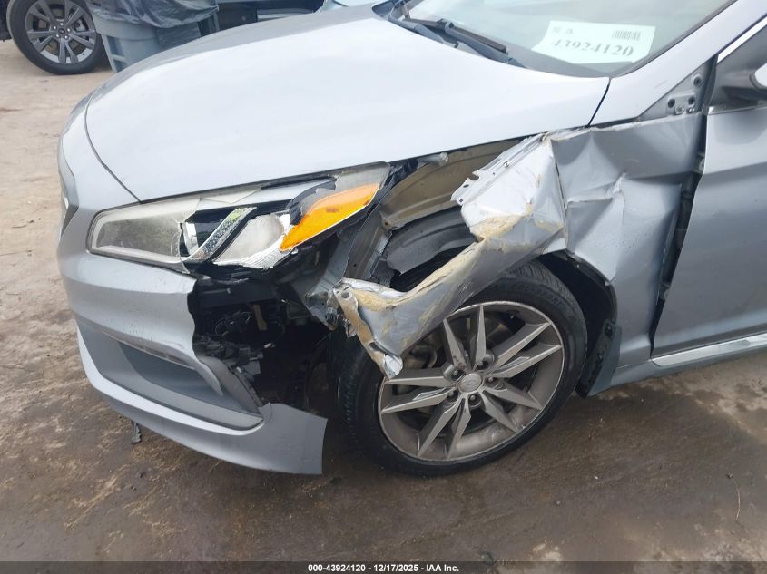 2017 Hyundai Sonata Sport 2.0T VIN: 5NPE34AB0HH580692 Lot: 43924120