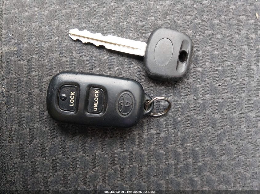 2005 Toyota Corolla S VIN: 1NXBR32E15Z482904 Lot: 43924129