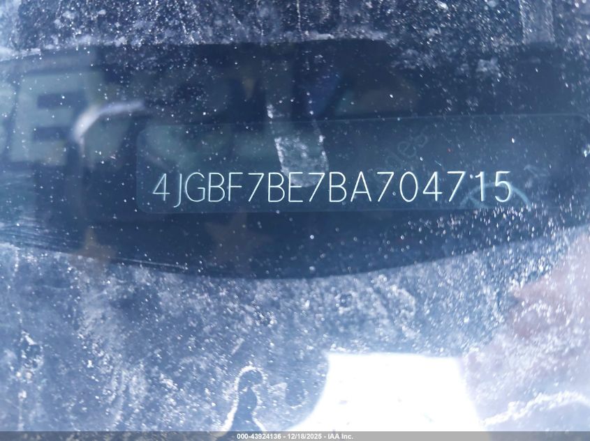 2011 Mercedes-Benz Gl 450 4Matic VIN: 4JGBF7BE7BA704715 Lot: 43924136