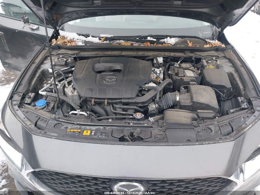 2024 Mazda Mazda3 2.5 S Preferred VIN: 3MZBPACM8RM429709 Lot: 43924144