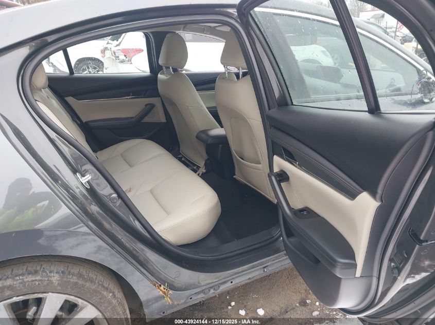 2024 Mazda Mazda3 2.5 S Preferred VIN: 3MZBPACM8RM429709 Lot: 43924144