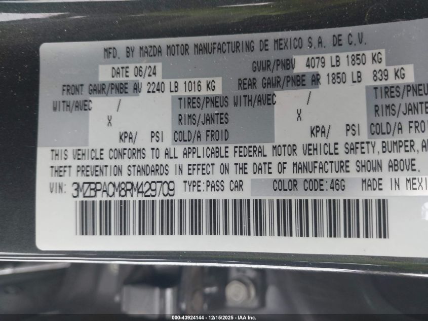 2024 Mazda Mazda3 2.5 S Preferred VIN: 3MZBPACM8RM429709 Lot: 43924144