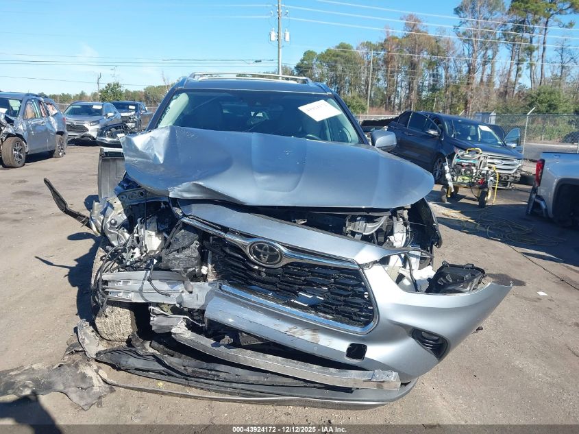 2022 Toyota Highlander Platinum VIN: 5TDFZRAH0NS104730 Lot: 43924172