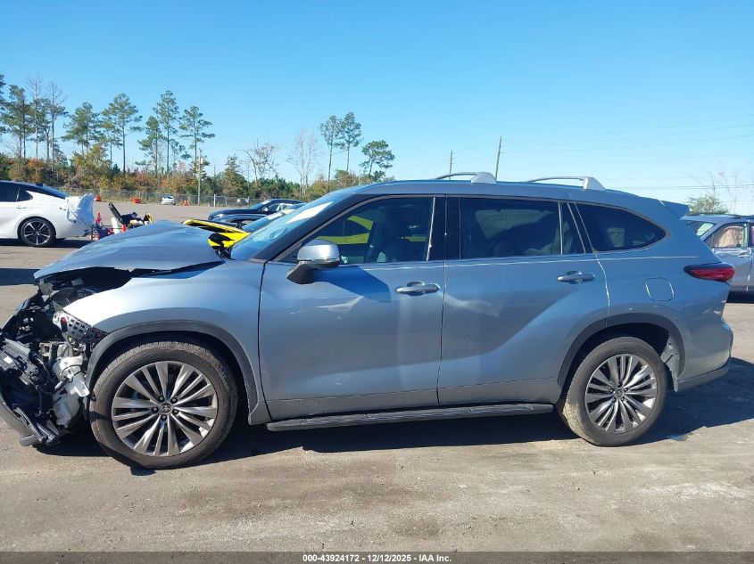 2022 Toyota Highlander Platinum VIN: 5TDFZRAH0NS104730 Lot: 43924172