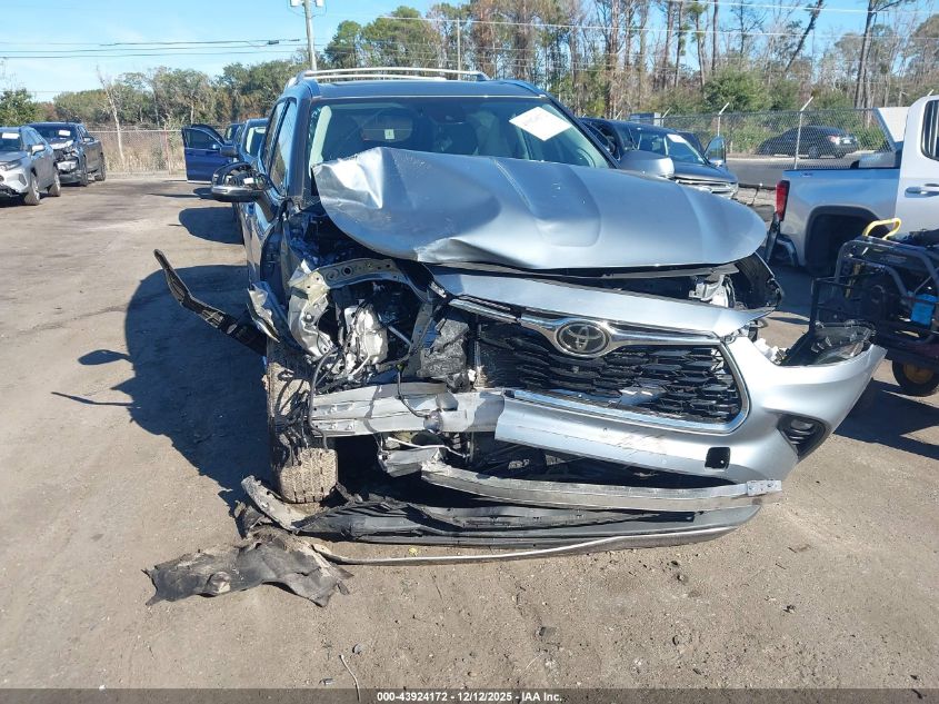2022 Toyota Highlander Platinum VIN: 5TDFZRAH0NS104730 Lot: 43924172