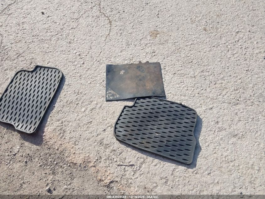 1997 Ford F-150 Lariat/Xl/Xlt VIN: 1FTDX07W7VKA51952 Lot: 43924188