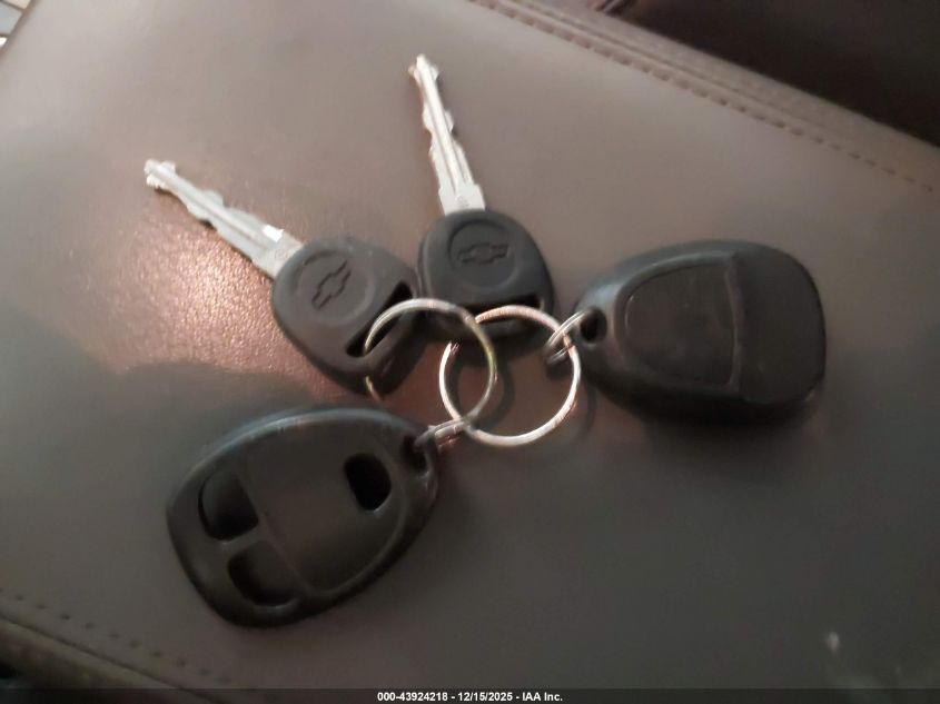 2011 Chevrolet Traverse Ls VIN: 1GNKRFED9BJ381977 Lot: 43924218