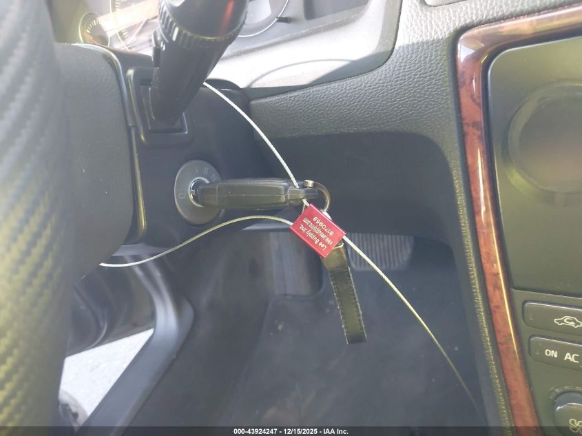 2006 Volvo S60 2.5T VIN: YV1RH592262545867 Lot: 43924247