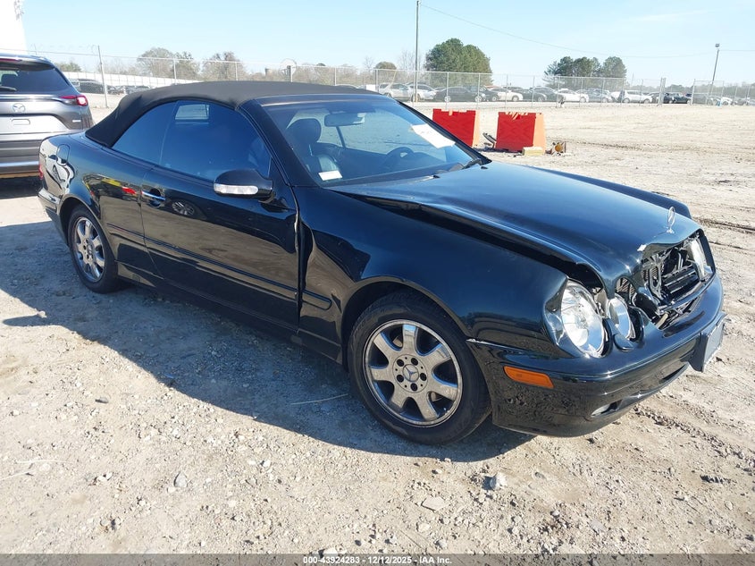 2001 MERCEDES-BENZ CLK 320