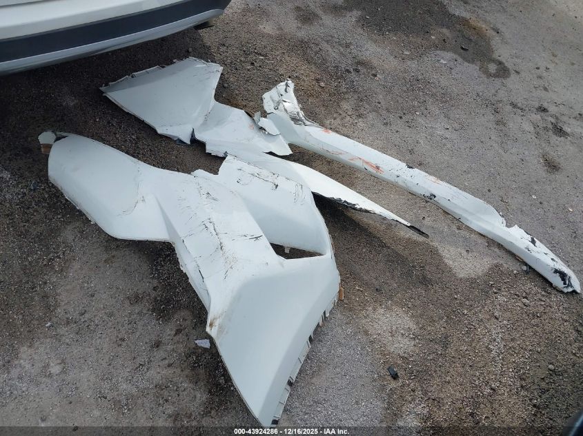 2017 Toyota Rav4 Xle VIN: JTMWFREV9HJ118734 Lot: 43924286