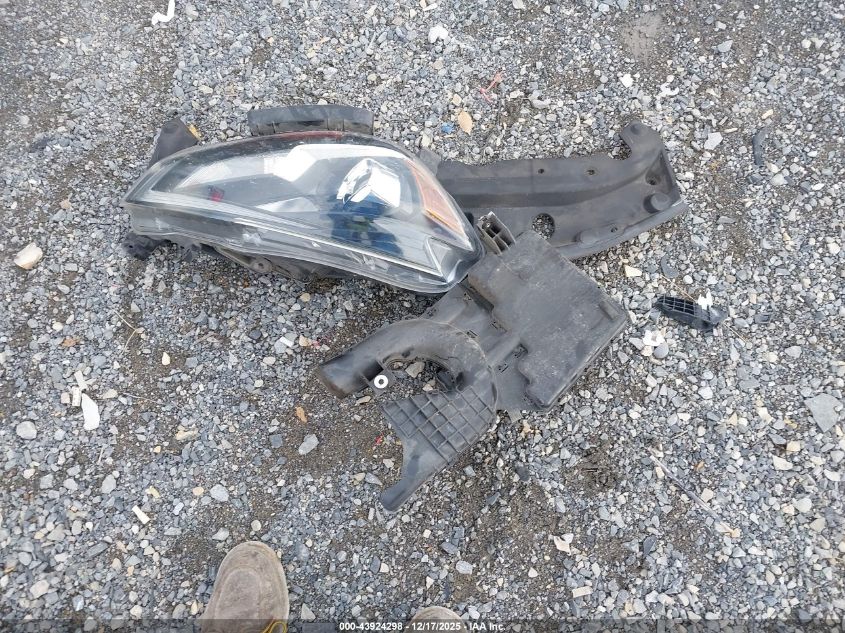 2016 Nissan Sentra Sr VIN: 3N1AB7AP8GY298187 Lot: 43924298