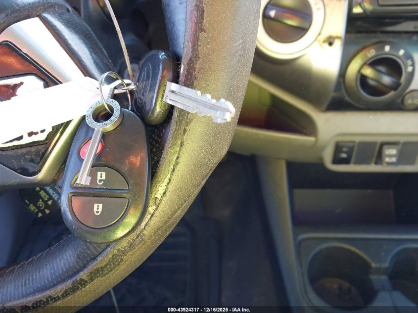 2015 Toyota Tacoma Base V6 VIN: 5TFLU4EN0FX119096 Lot: 43924317