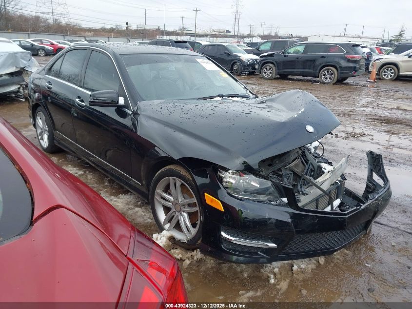 MERCEDES-BENZ C-CLASS LUXURY/SPORT