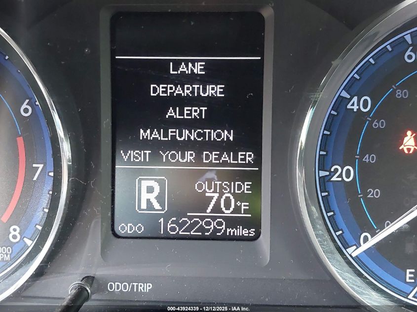 2019 Toyota Corolla Le VIN: 5YFBURHE5KP933225 Lot: 43924339