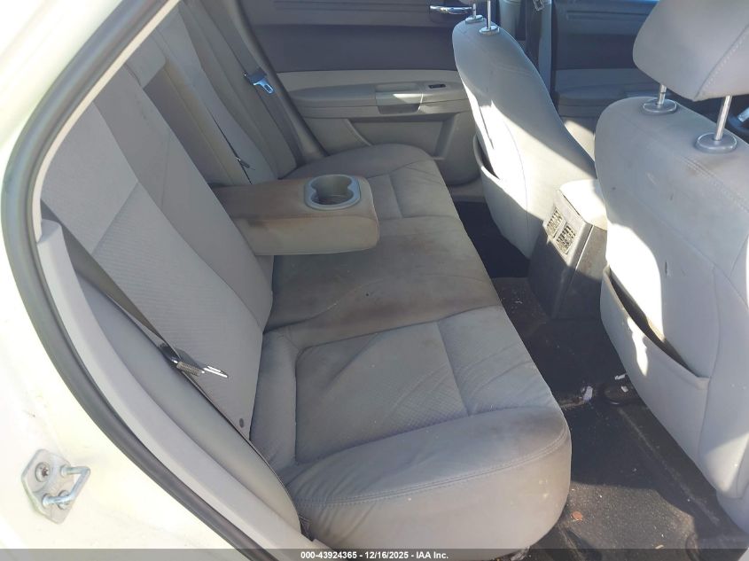 2007 Chrysler 300 VIN: 2C3KA43R87H716100 Lot: 43924365