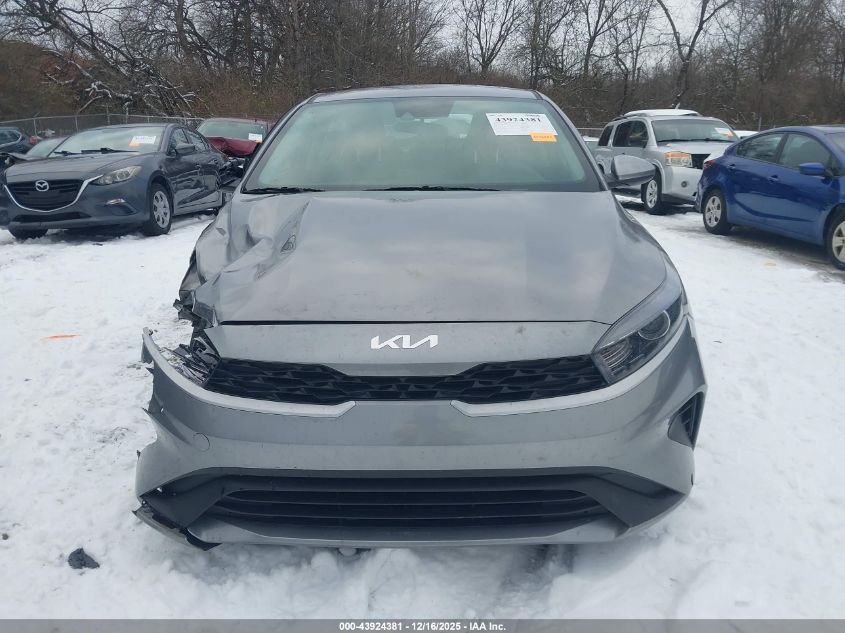 2024 Kia Forte Lxs VIN: 3KPF24ADXRE828221 Lot: 43924381