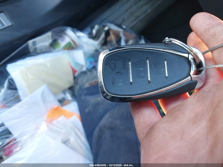 2019 Chevrolet Equinox Premier VIN: 2GNAXNEV9K6256334 Lot: 43924392