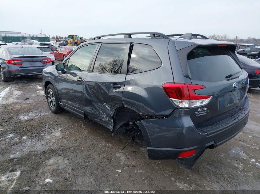 2022 Subaru Forester Premium VIN: JF2SKADC7NH411130 Lot: 43924394