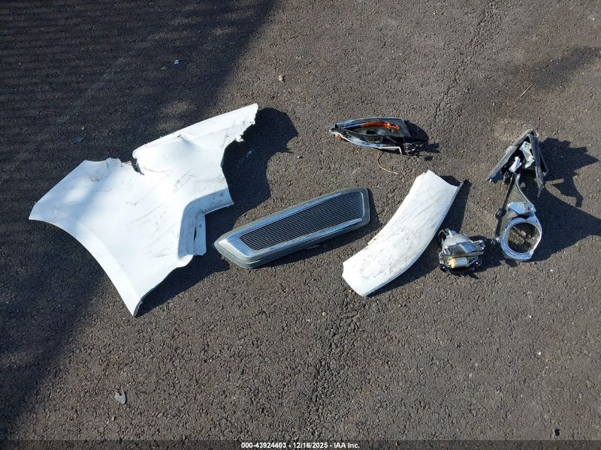 2014 Chevrolet Impala 2Lt VIN: 2G1125S33E9214800 Lot: 43924403