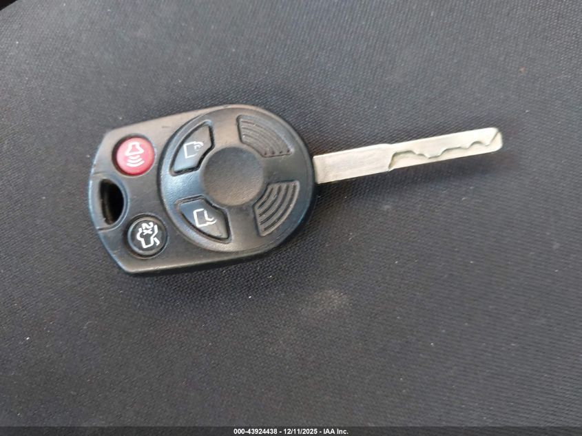 2018 Ford Focus S VIN: 1FADP3E2XJL313247 Lot: 43924438