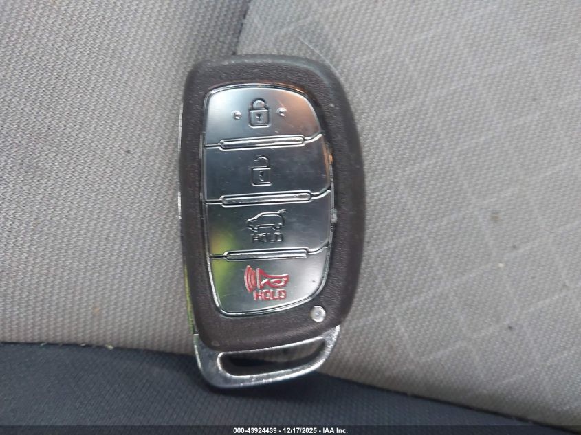 2017 Hyundai Ioniq Hybrid Blue VIN: KMHC65LC9HU047137 Lot: 43924439