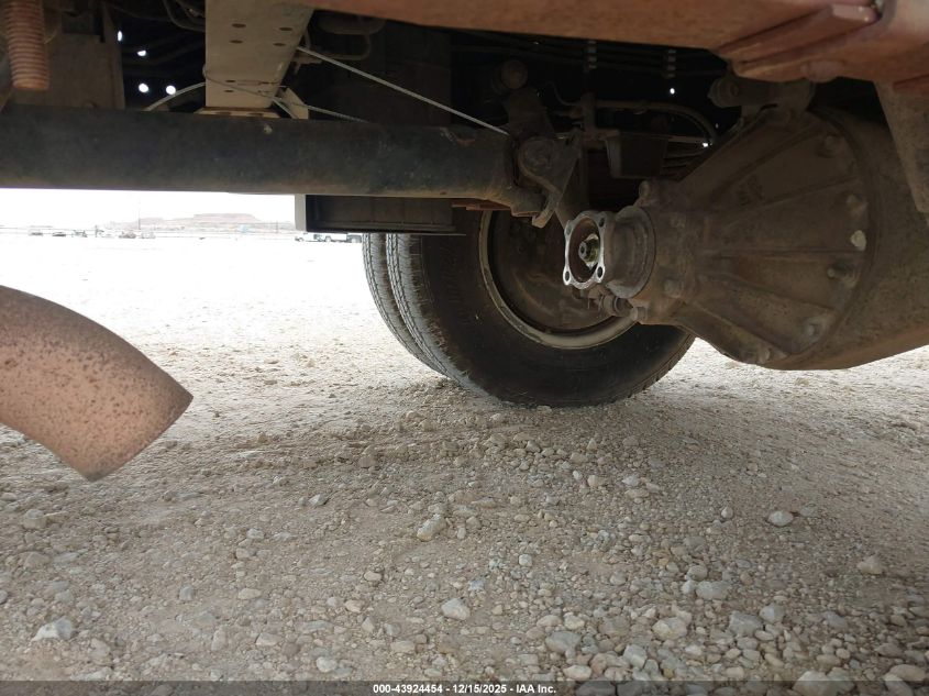 2003 Isuzu Npr VIN: 4KLB4B1U33J804088 Lot: 43924454