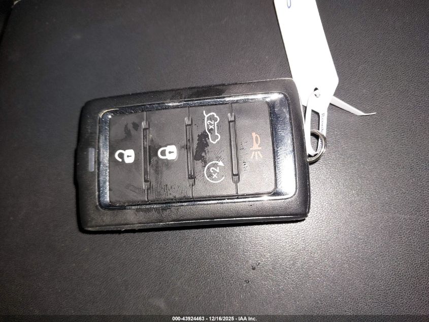 2022 Jeep Grand Cherokee Overland 4X4 VIN: 1C4RJHDT9N8530869 Lot: 43924463