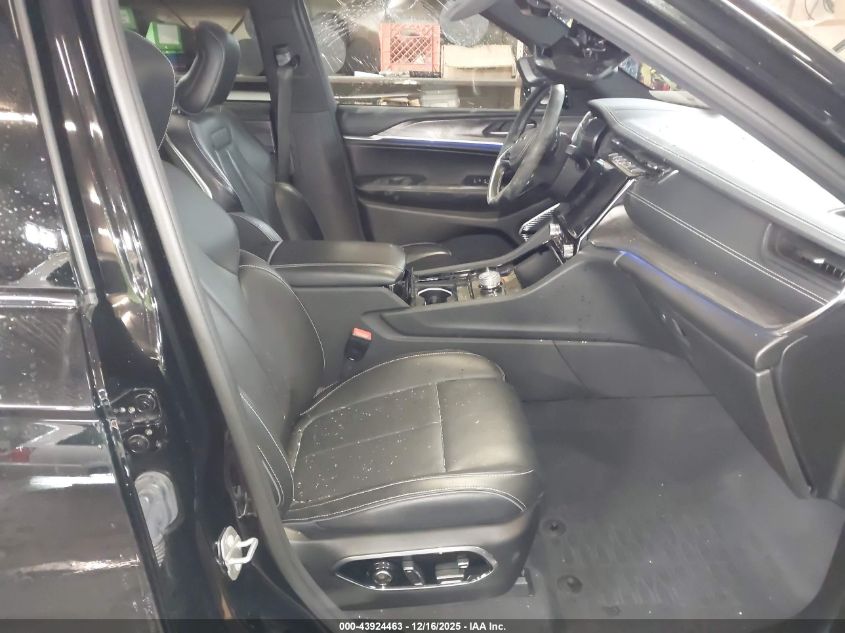 2022 Jeep Grand Cherokee Overland 4X4 VIN: 1C4RJHDT9N8530869 Lot: 43924463