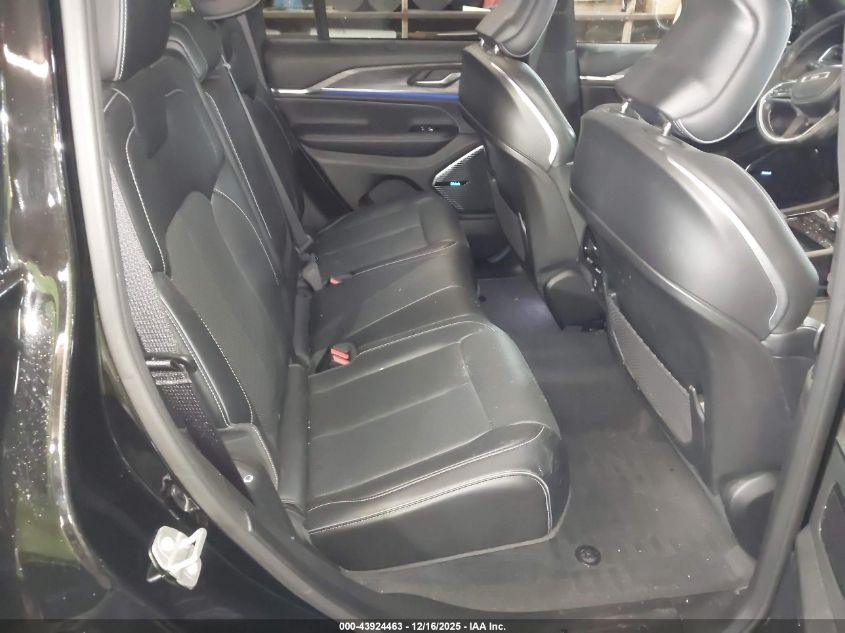 2022 Jeep Grand Cherokee Overland 4X4 VIN: 1C4RJHDT9N8530869 Lot: 43924463