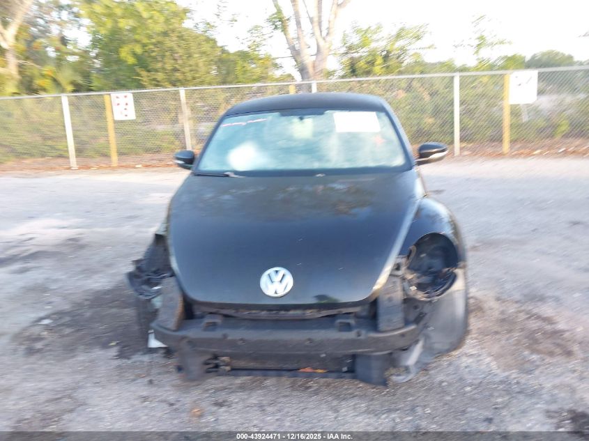 2013 Volkswagen Beetle 2.5L VIN: 3VWJP7AT5DM604130 Lot: 43924471