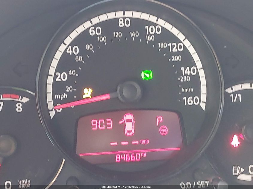 2013 Volkswagen Beetle 2.5L VIN: 3VWJP7AT5DM604130 Lot: 43924471