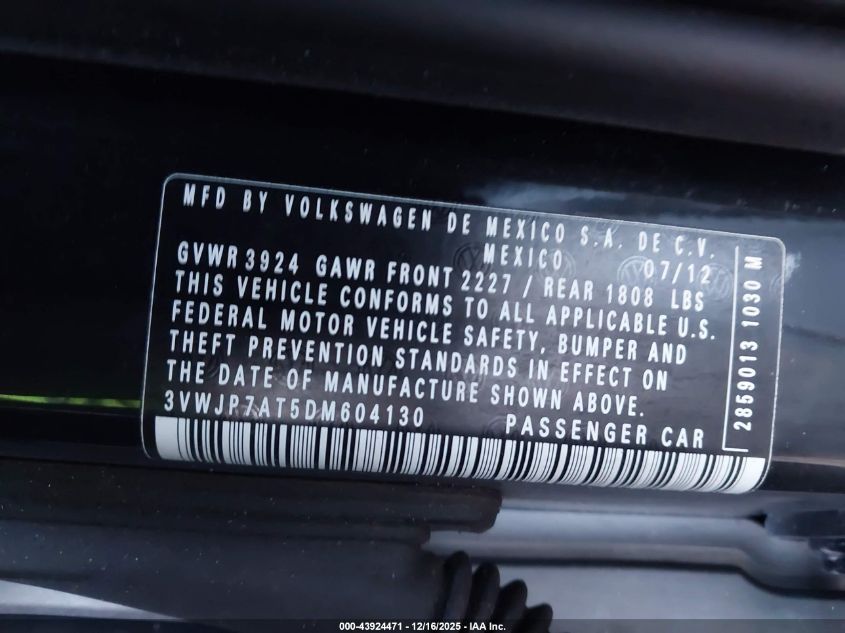 2013 Volkswagen Beetle 2.5L VIN: 3VWJP7AT5DM604130 Lot: 43924471