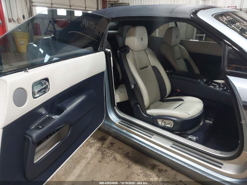 2018 Rolls-Royce Dawn - SCA666D51JU115709