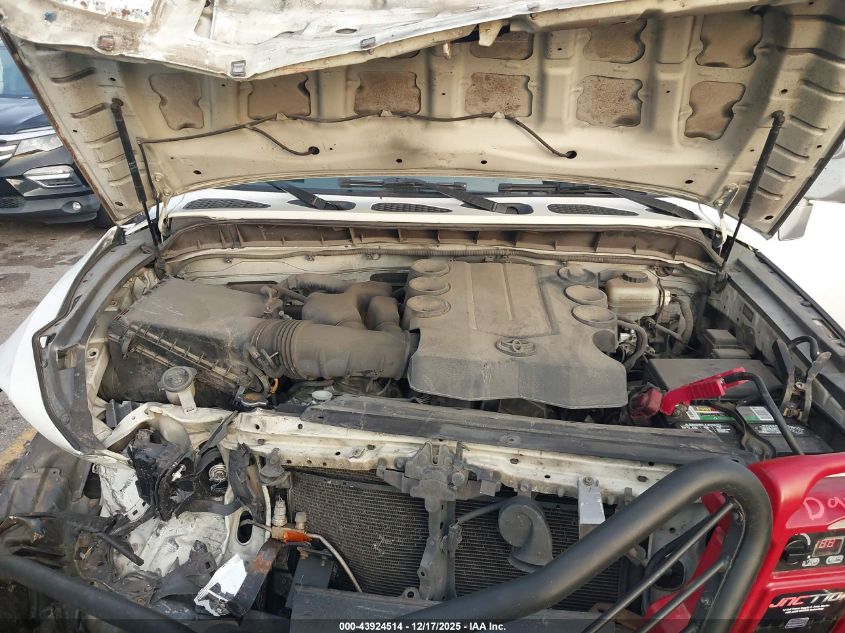 2011 Toyota Fj Cruiser VIN: JTEZU4BFXBK011577 Lot: 43924514