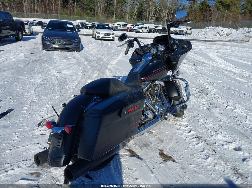 1HD1KHM15DB653402 2013 HARLEY-DAVIDSON ROAD GLIDE photo no. 4